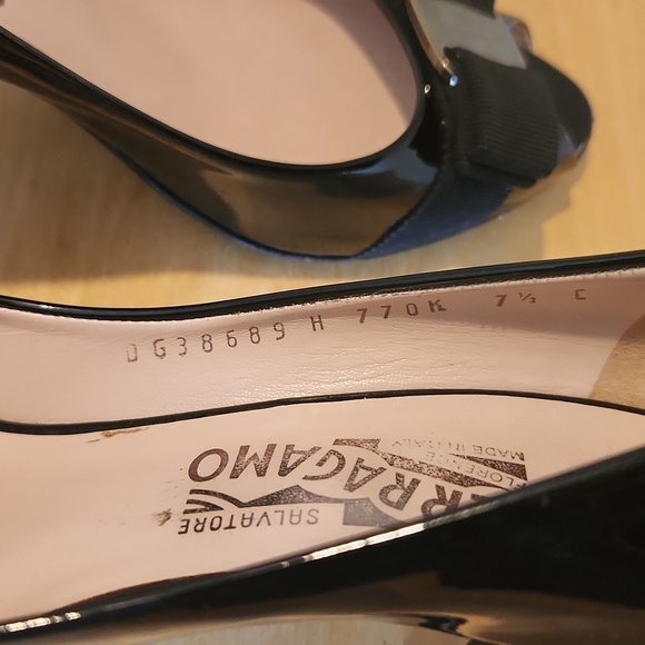 Salvatore Ferragamo heel open toe shoes - Picture 5 of 10